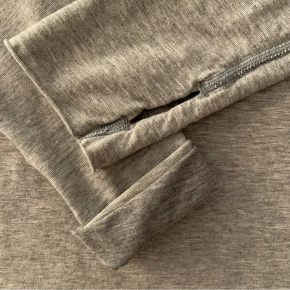 Lululemon Cabin Long Sleeve Tee Reversible Ghost Grey/Heathered Grey Size 8 - Picture 14 of 16